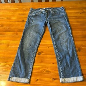 Adriano Goldschmied women’s capri jeans. Slim, straight roll-up style size 28R